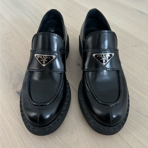 Prada chocolate loafers - Picture 4 of 6